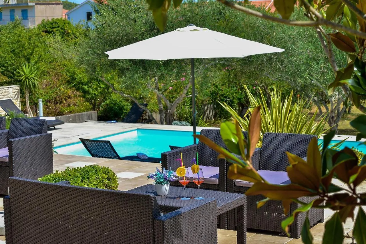 Apartments Villa Ana Kukljica