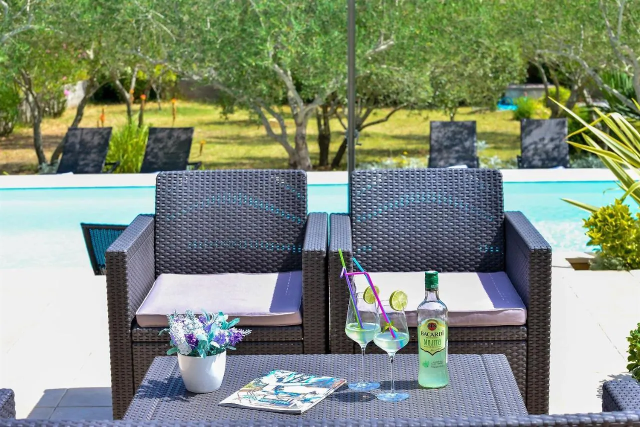Apartments Villa Ana Kukljica