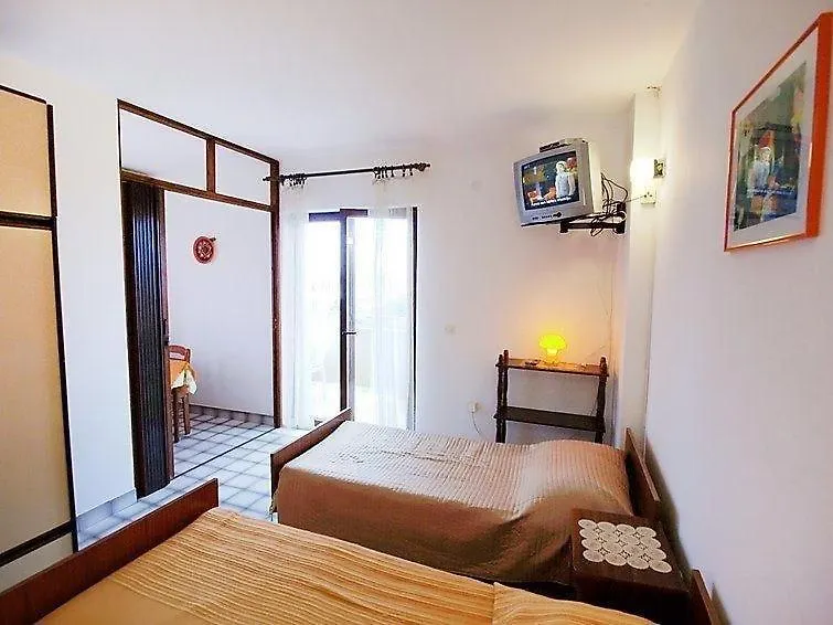 Apartments Villa Ana Kukljica Croatia