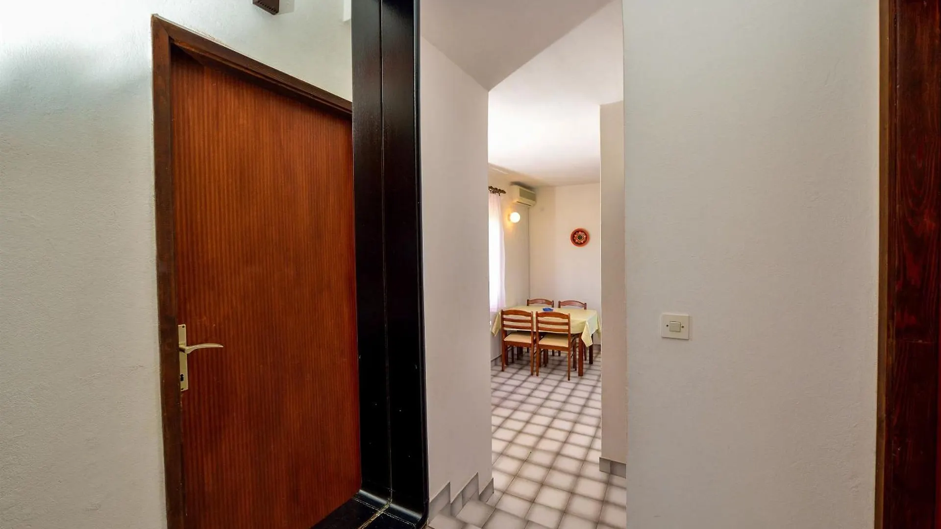 Apartments Villa Ana Kukljica