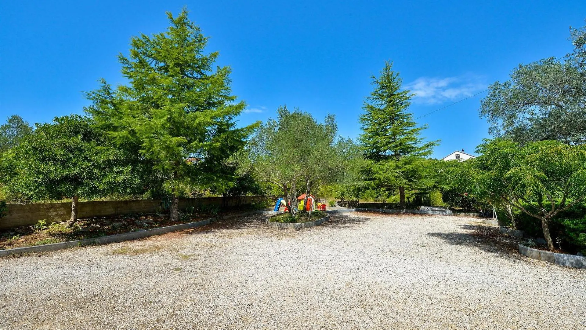 Apartments Villa Ana Kukljica